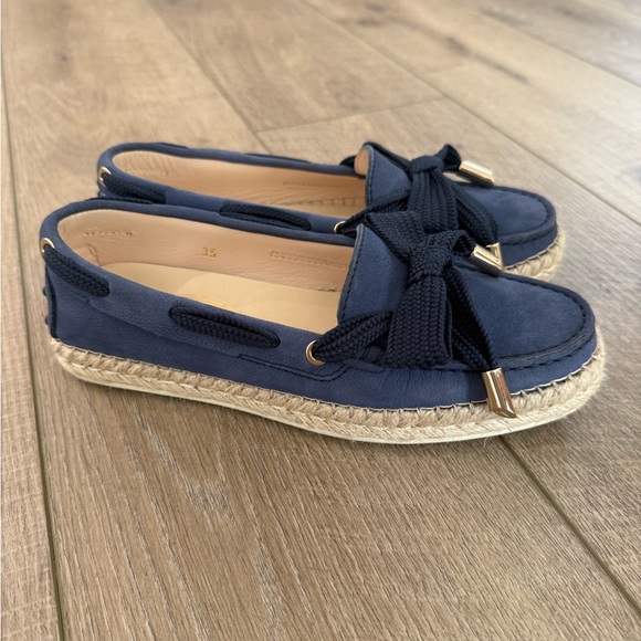 TOD\'S - Women\'s Navy Loafers